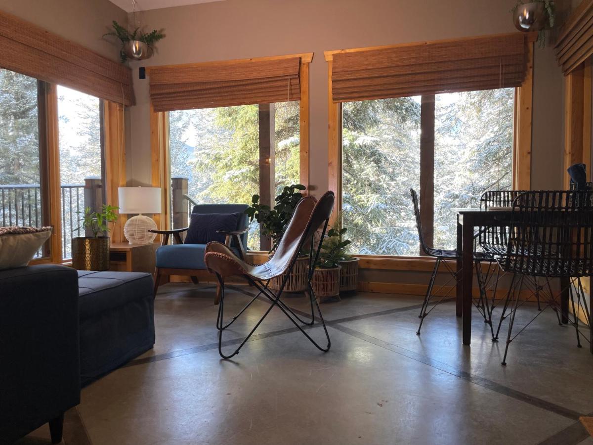 Blanchard Mountain Bnb. Your Adventure Awaits! Hébergement de vacances Canmore