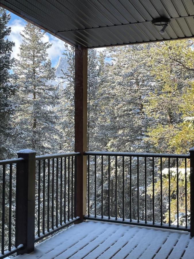 Blanchard Mountain Bnb. Your Adventure Awaits! Canmore